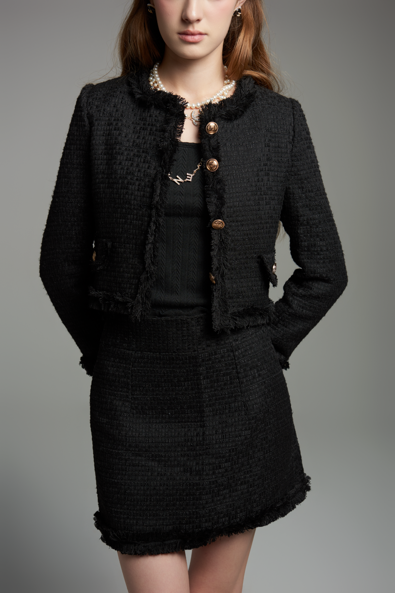 CAROL TWEED SET IN BLACK