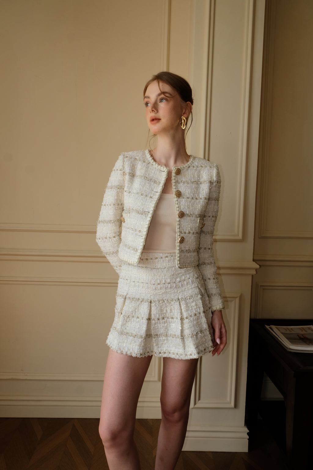 JACKIE TWEED SET IN BEIGE