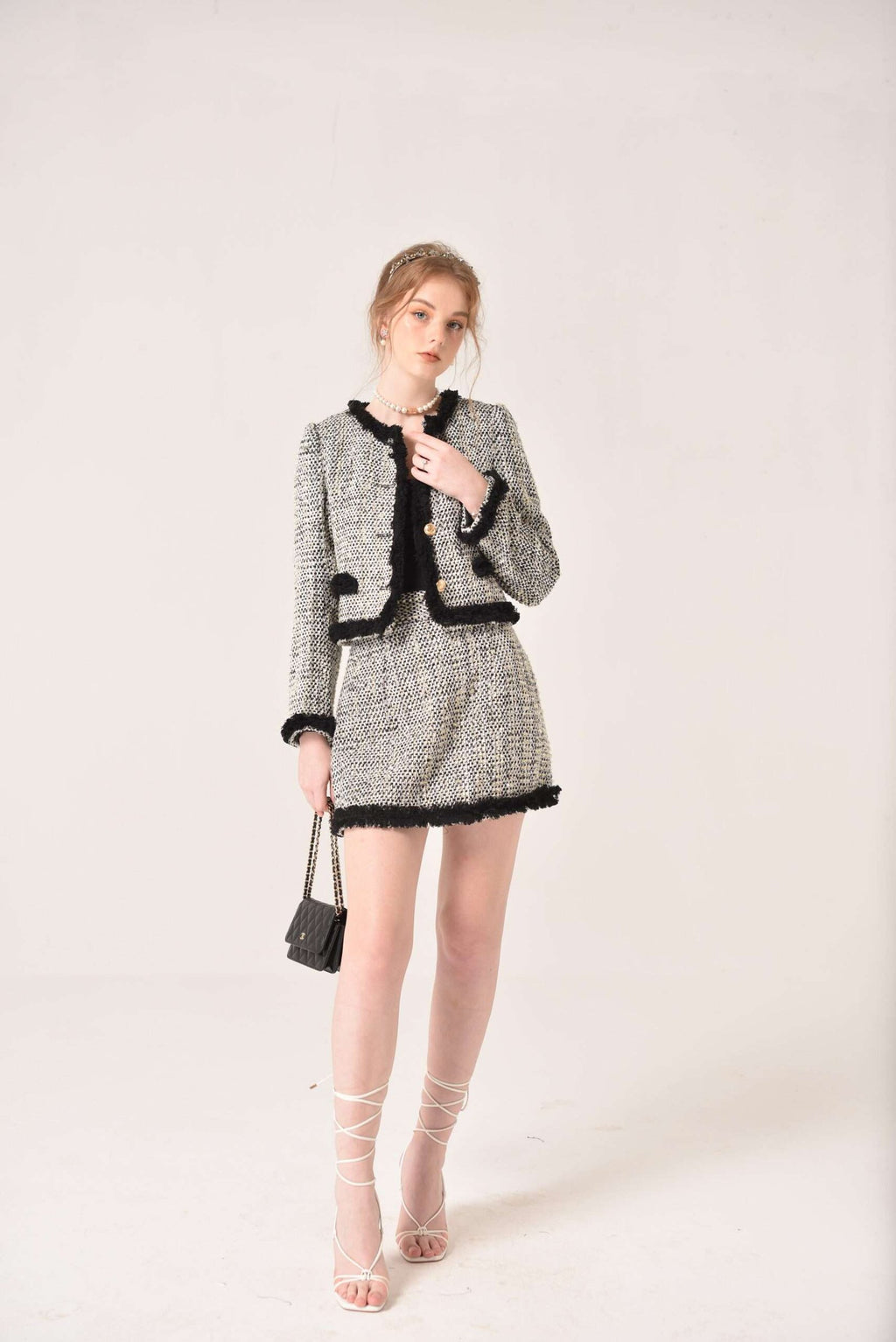 CAROL TWEED SET GREY EDITION