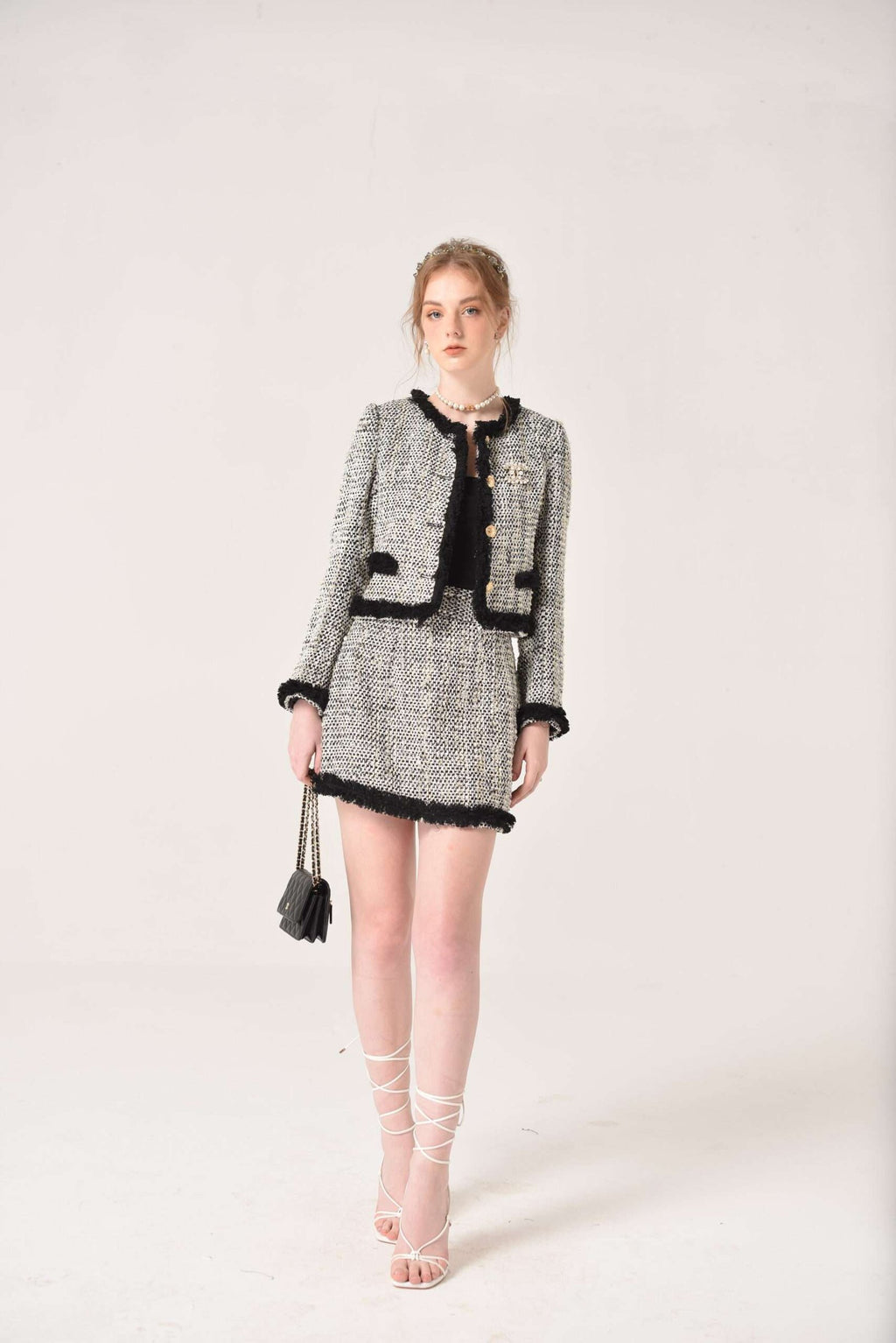 CAROL TWEED SET GREY EDITION