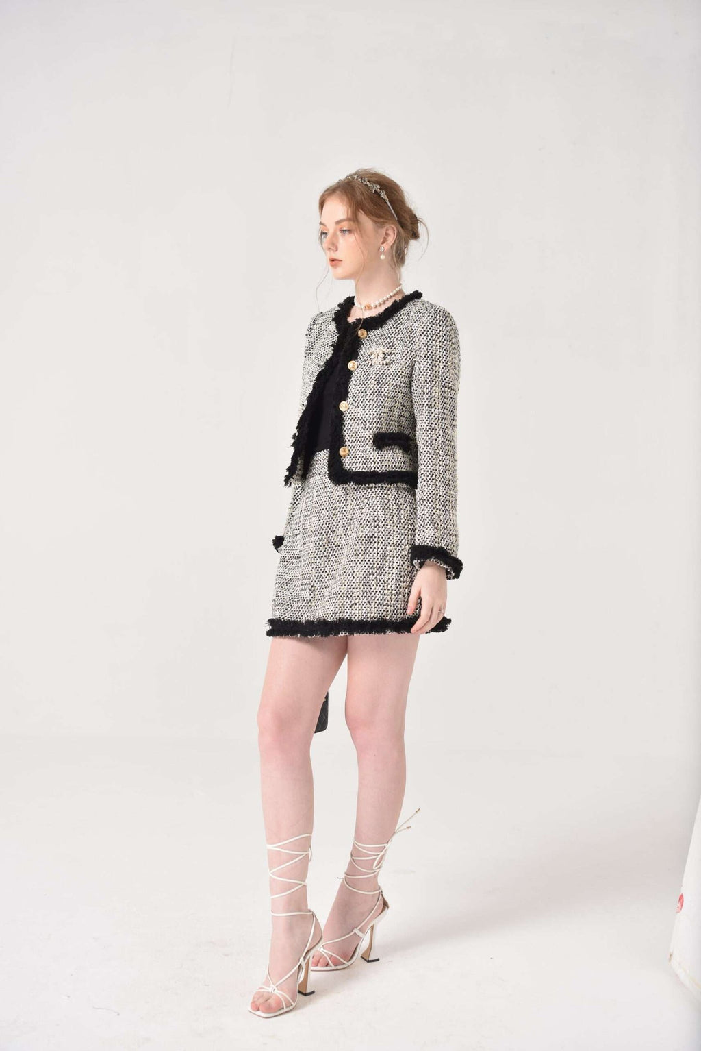 CAROL TWEED SET GREY EDITION