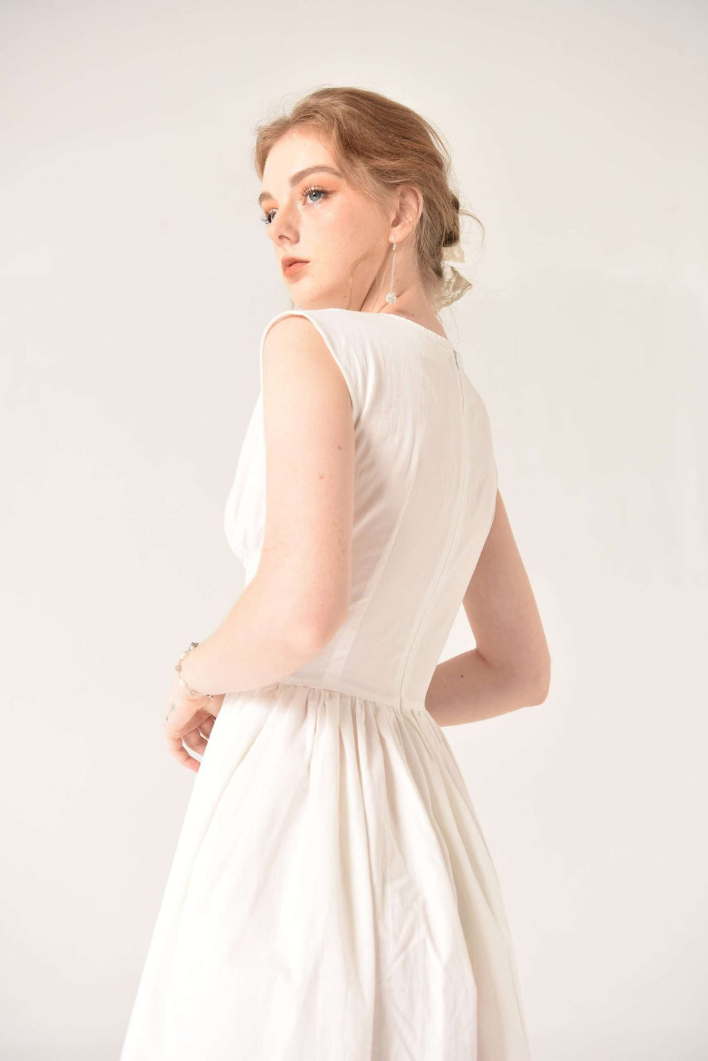 THE LADY DRESS SPECIAL WHITE