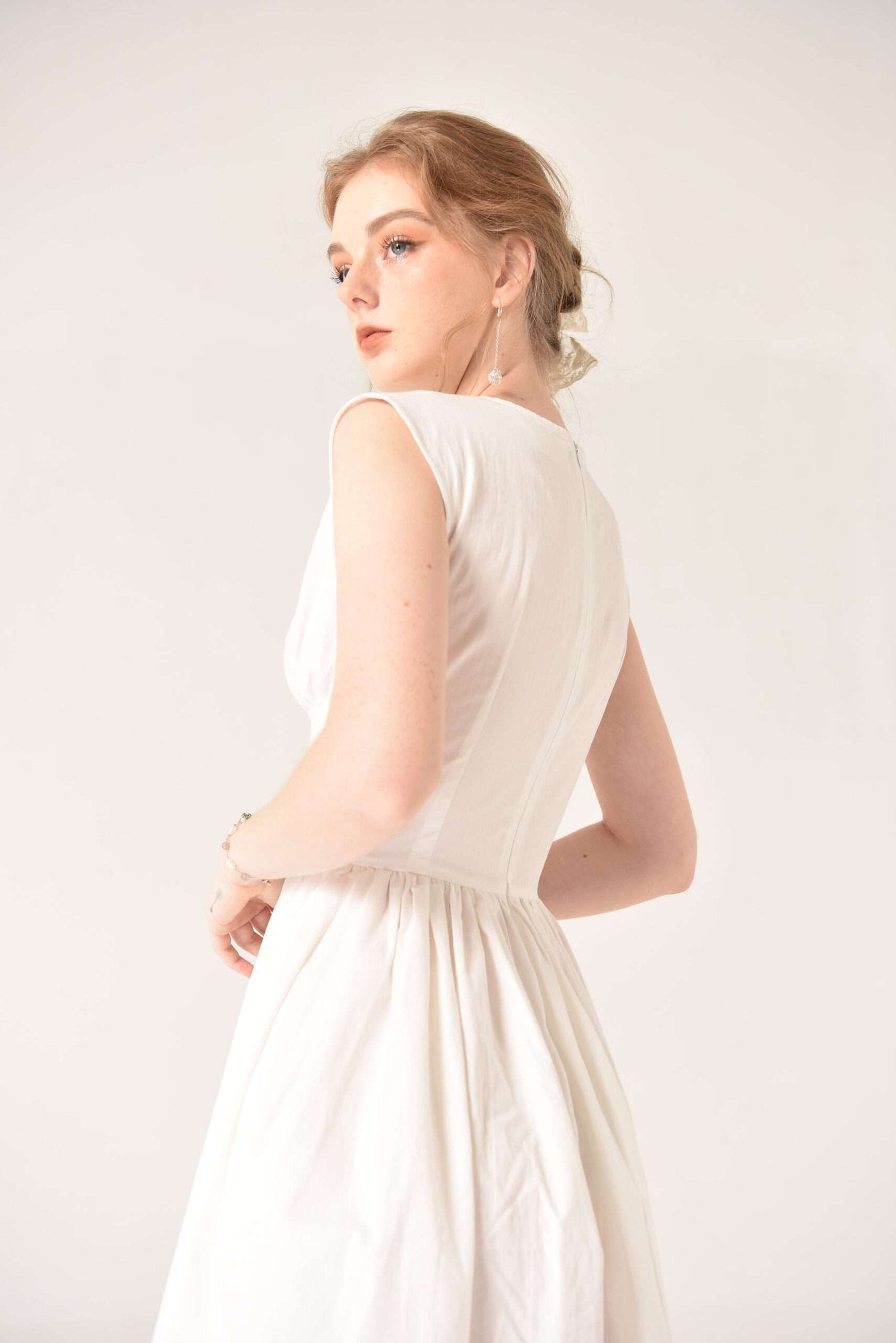 THE LADY DRESS SPECIAL WHITE