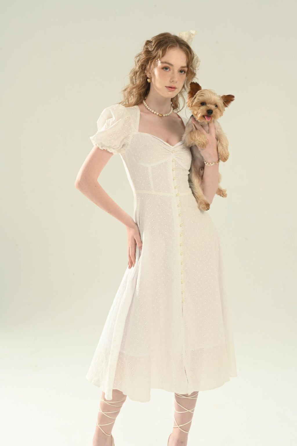 JACLYN DRESS SPECIAL WHITE FLOWER