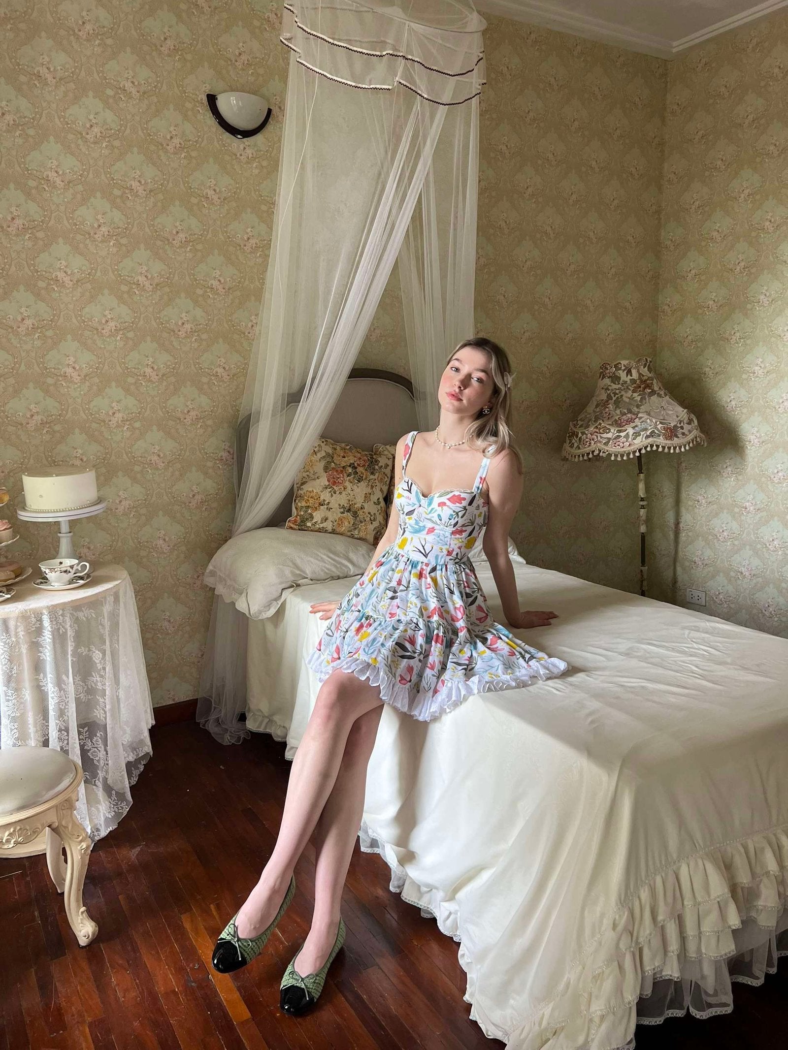 MEGAN DRESS SPECIAL EDITION