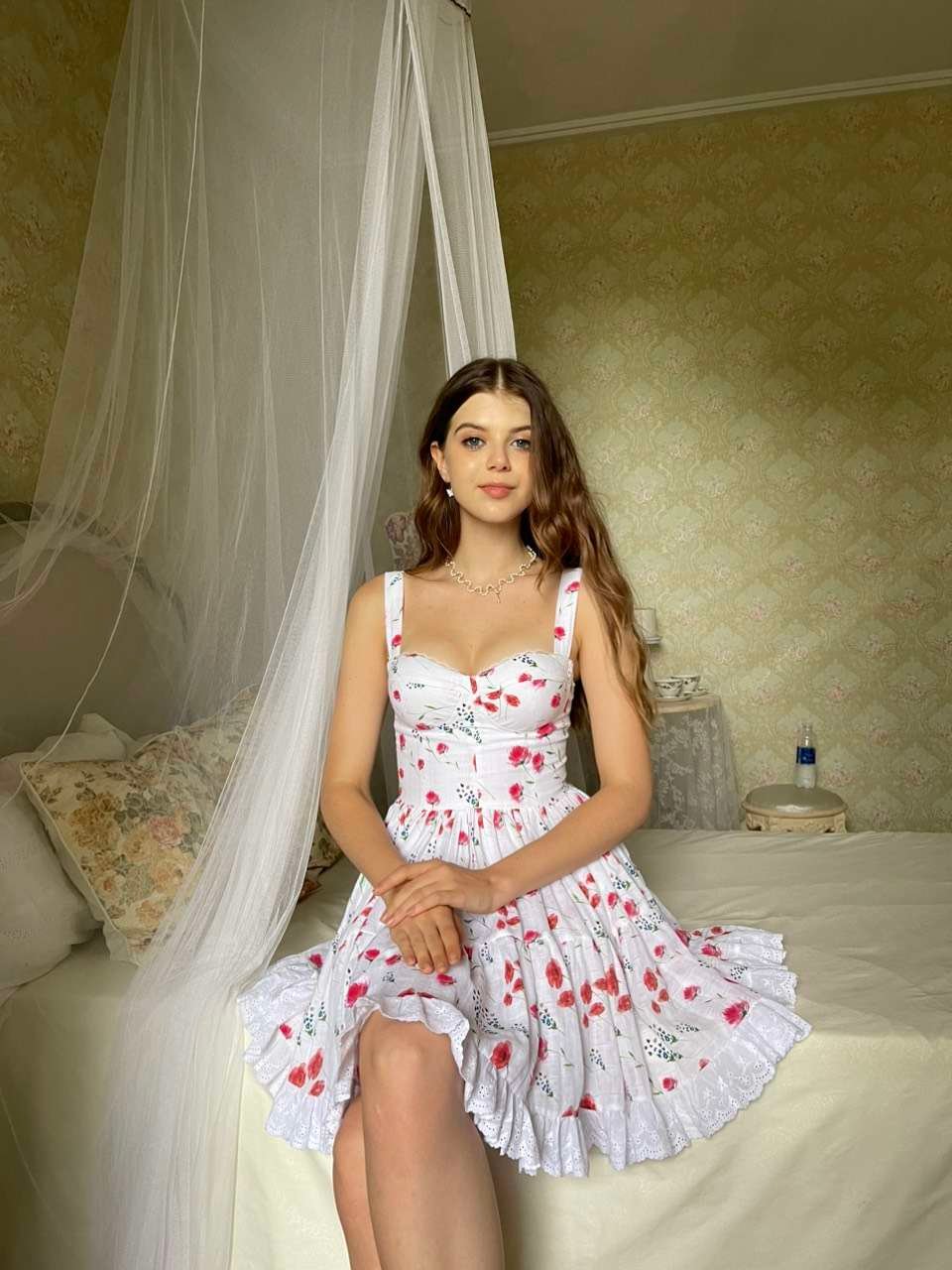 MEGAN DRESS RED FLOWER