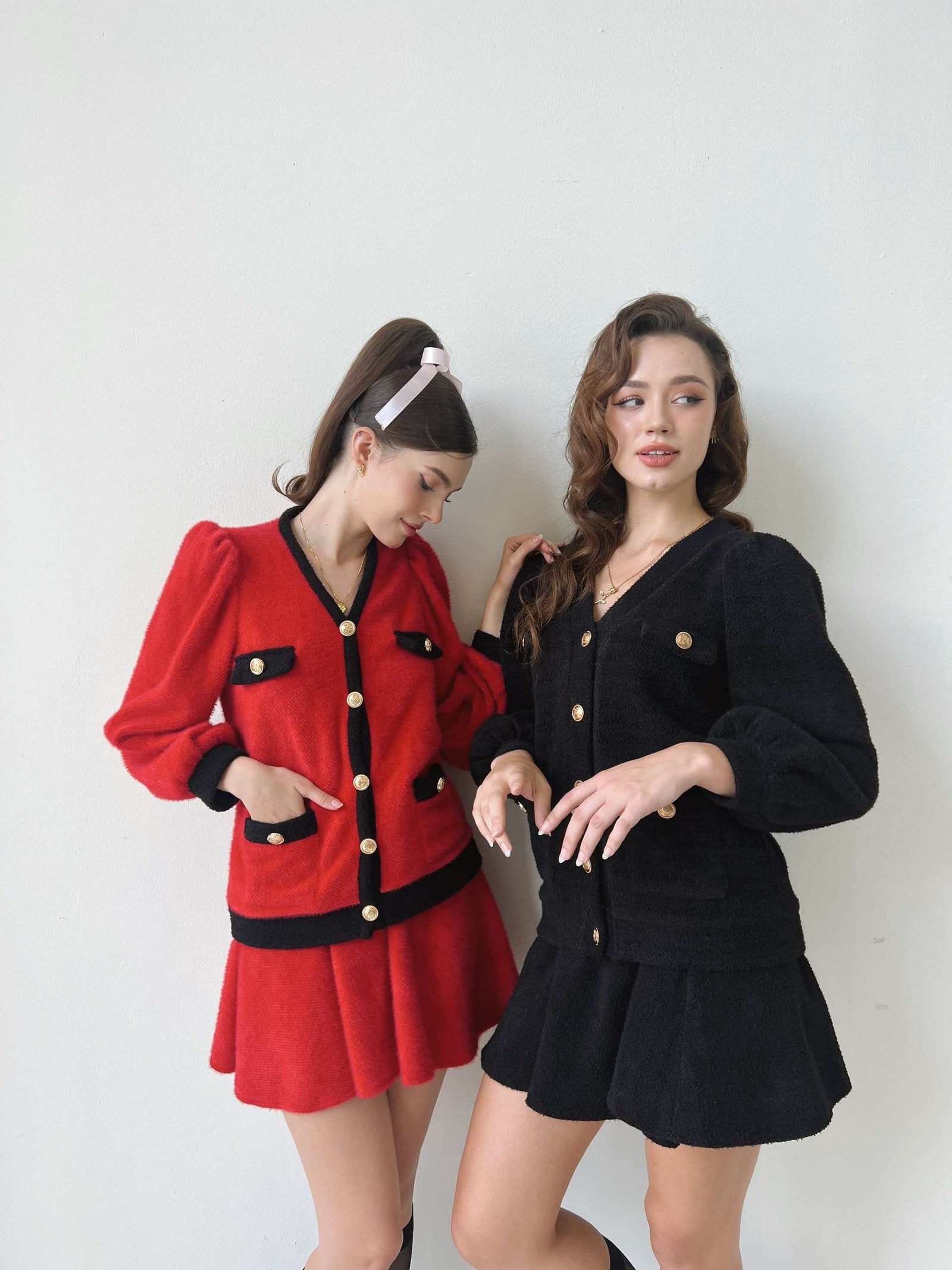 CAROLINE JACKET IN RED AND IN BLACK